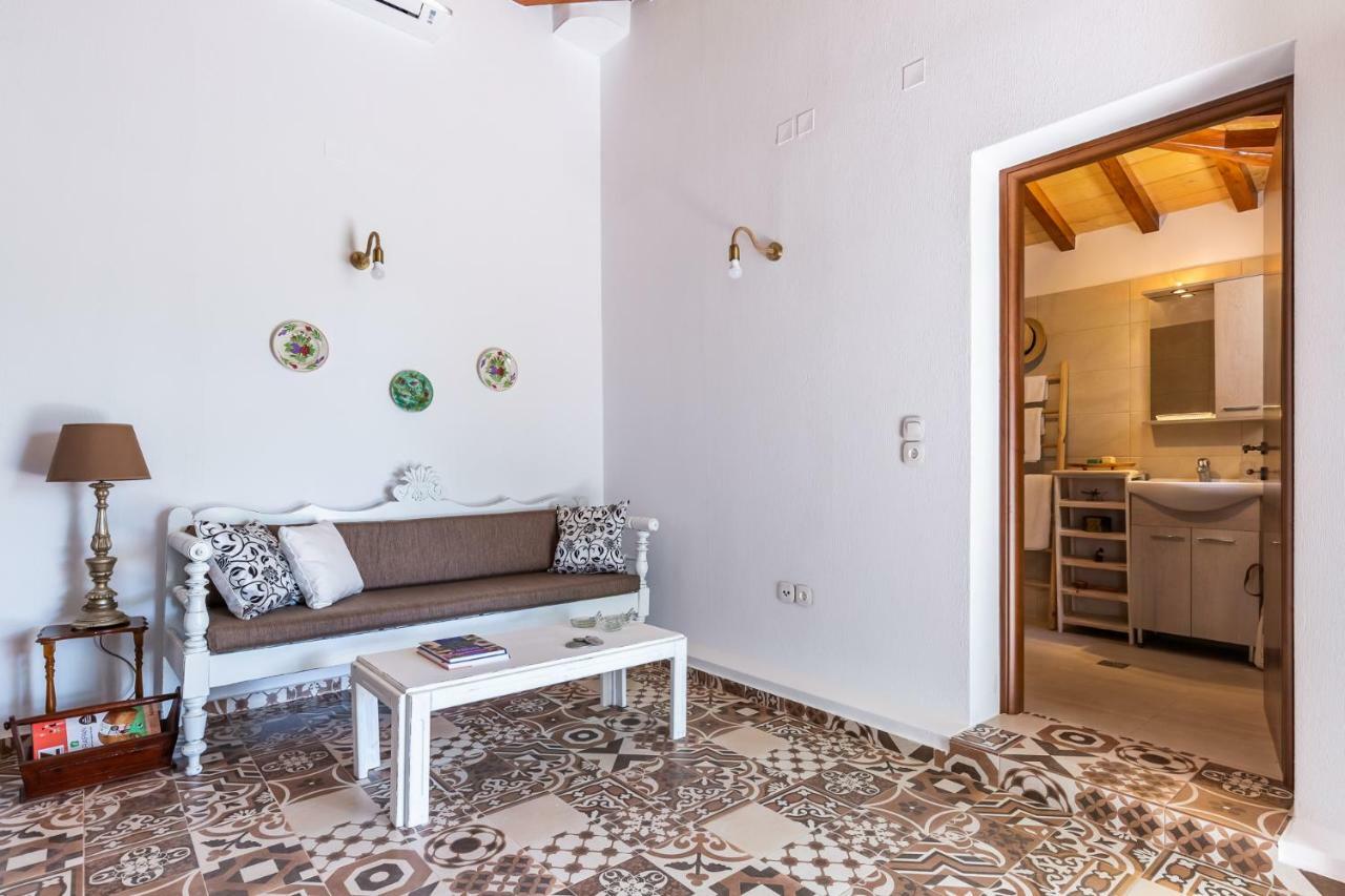 Pyrgos Country House Skopelos Town Bagian luar foto
